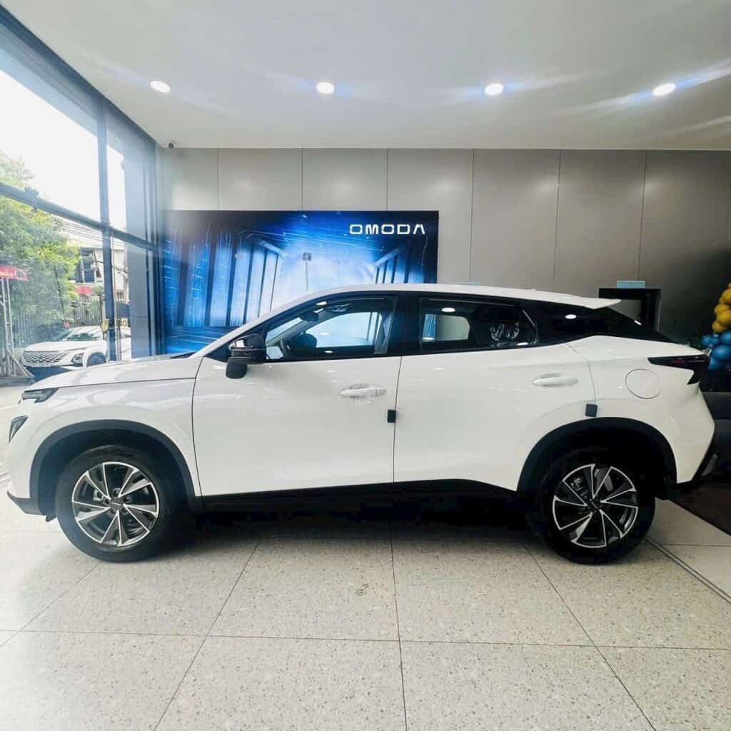 Omoda C5 Sport - Ảnh 4