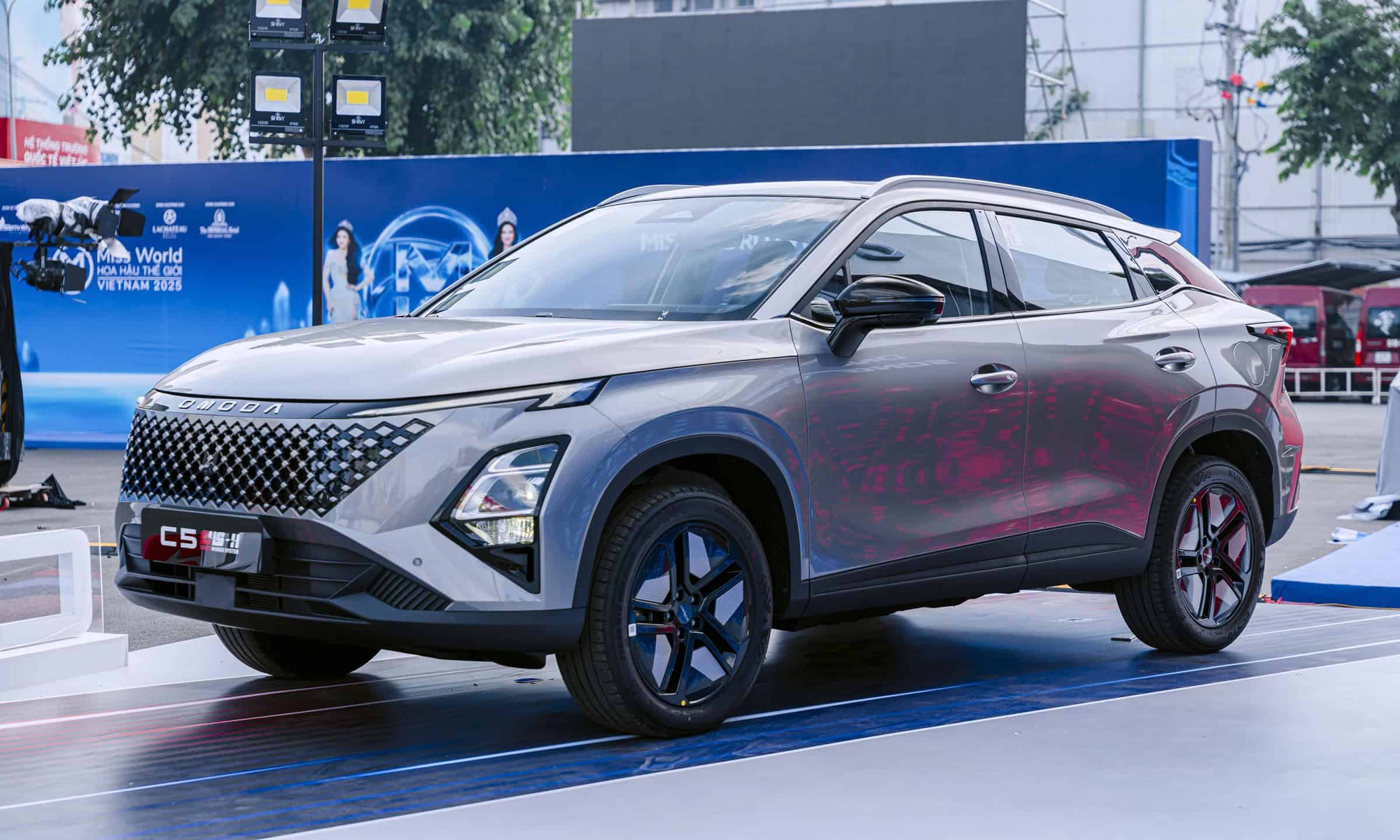 Omoda C5 Hybrid Flagship - Ảnh 2